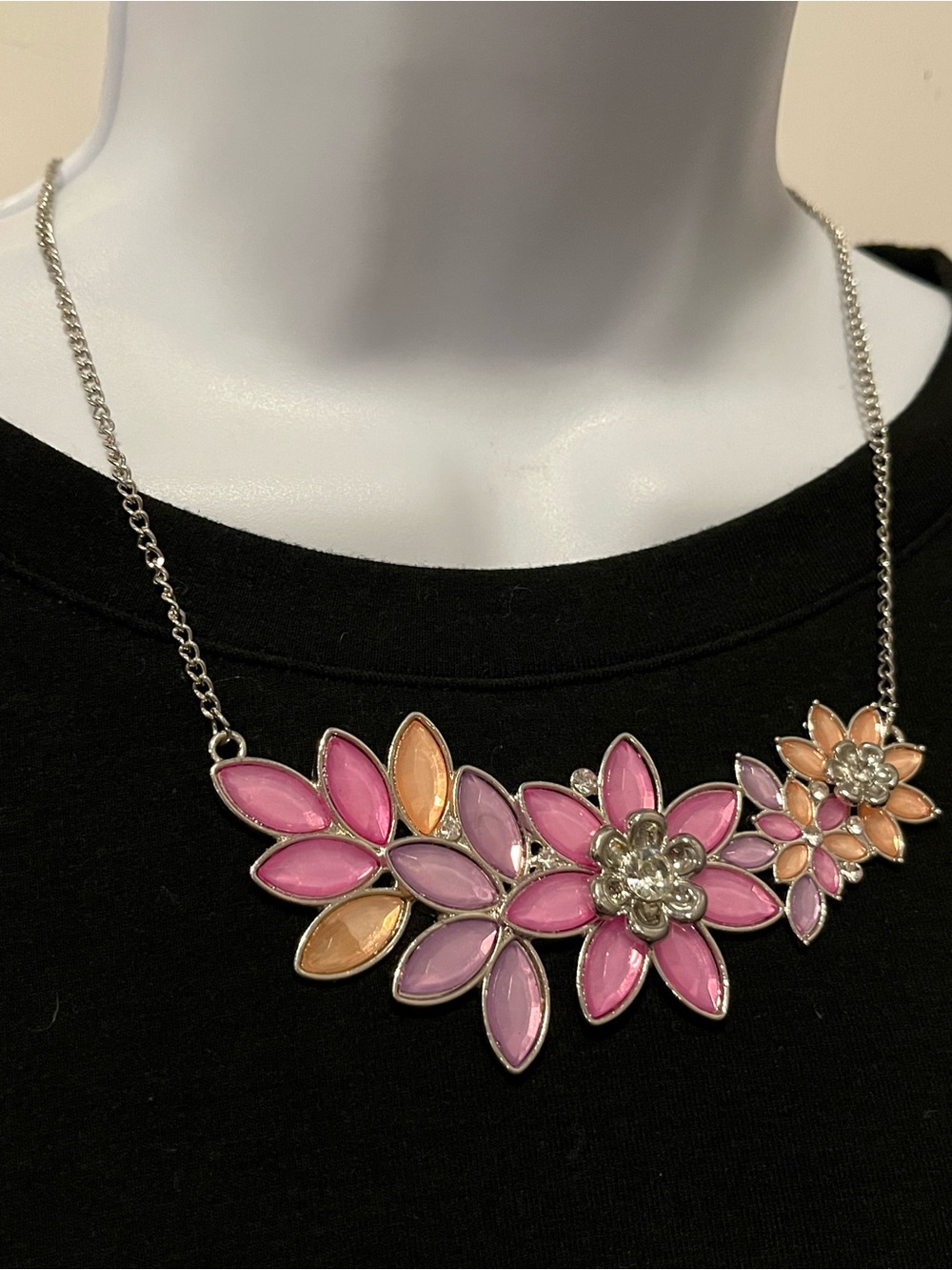 Retro Floral Statement Necklace in Pink and Peach - Women Jewelry